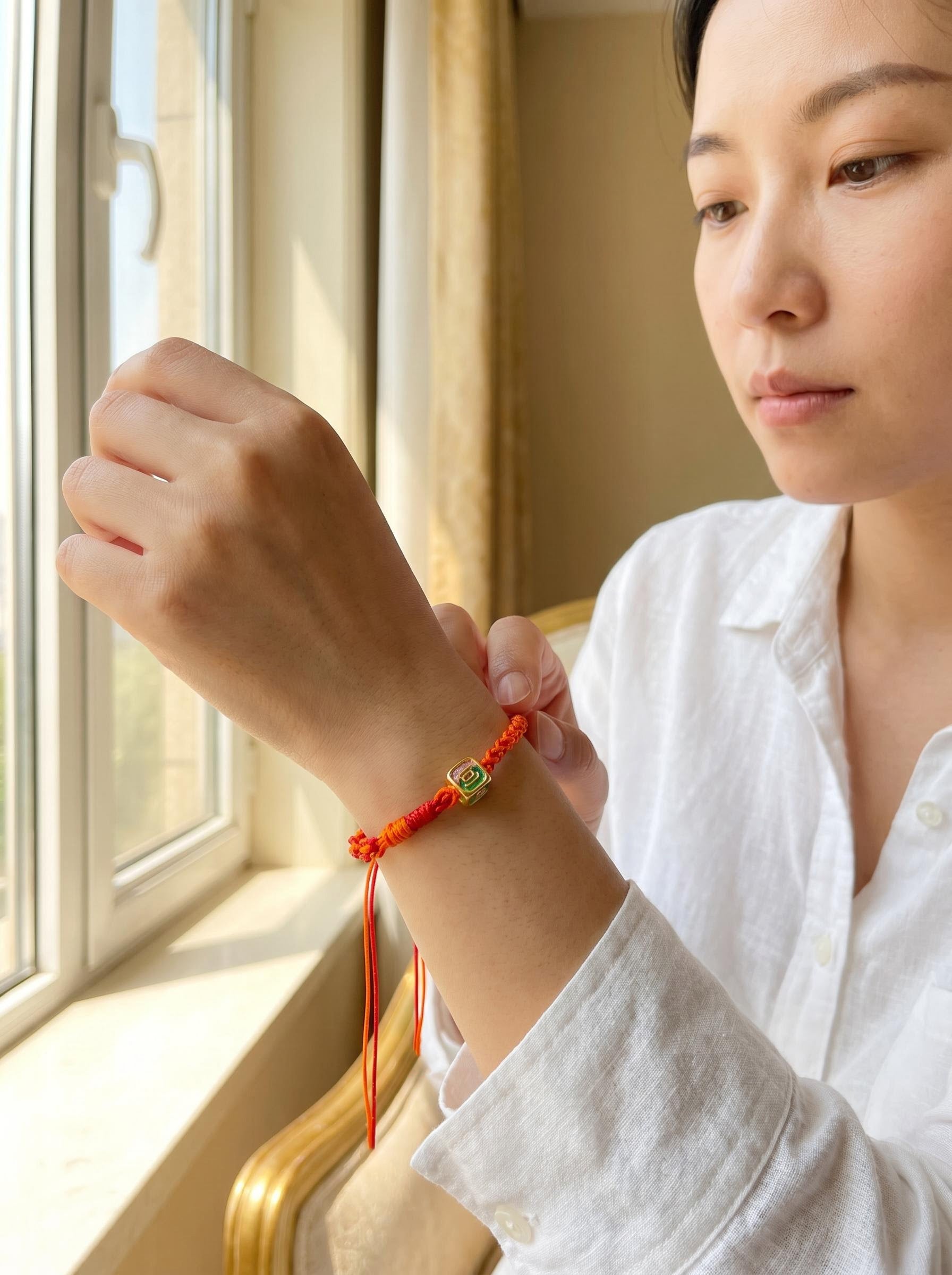 ORIENTAL VIBE | Slight Heat Handcrafted Dragon Scale Bracelet Inlaid with Hexahedron Ornament, Translucent Amber Tail Beads, Adjustable