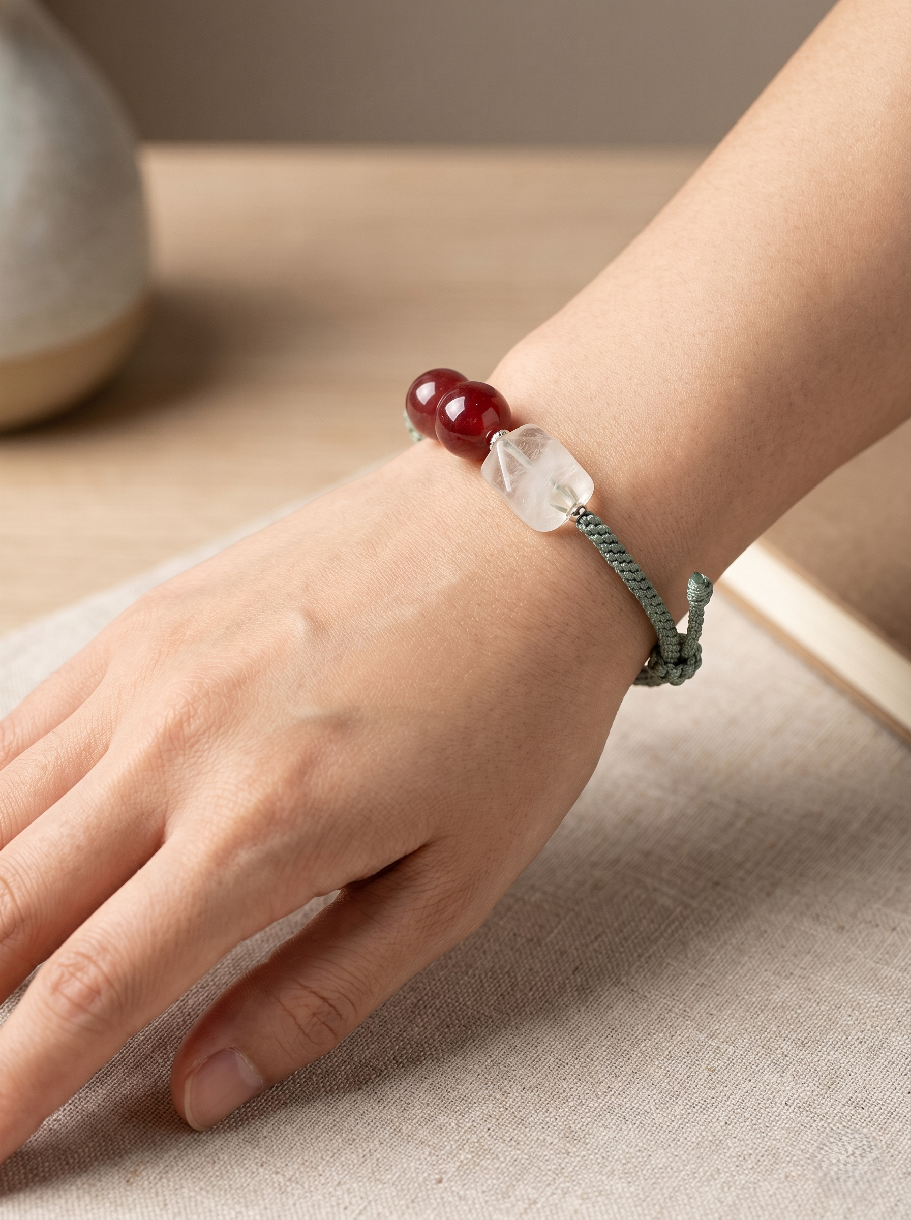 ORIENTAL VIBE Gemini Zodiac Crystal Energy Bracelet - Hand-Woven Healing Bracelet for Balance & Creativity