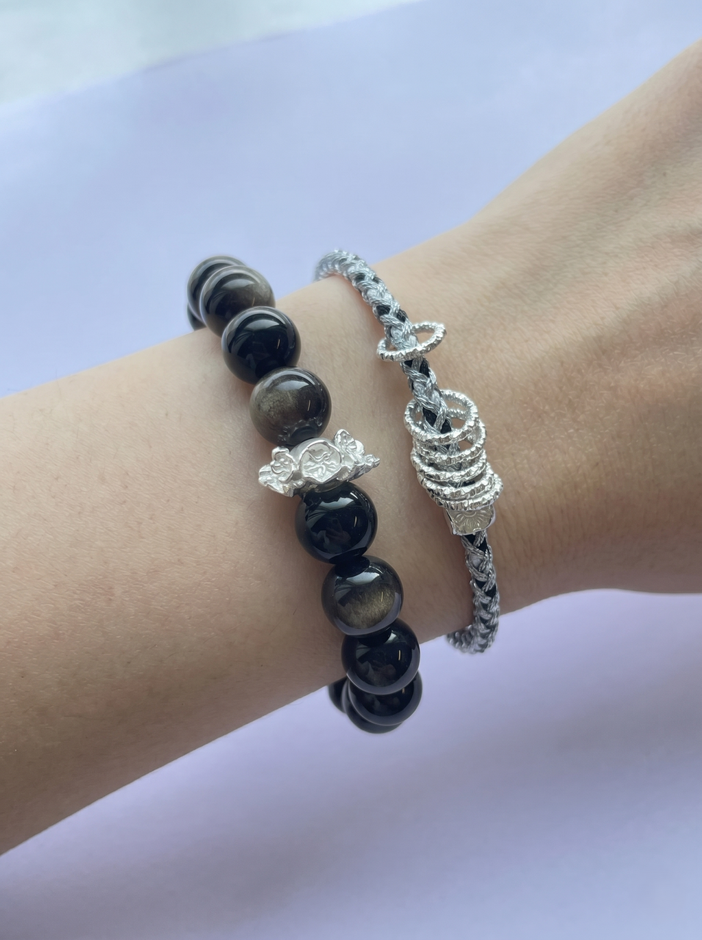 ORIENTAL VIBE | "Heavy Snow" Hand-Woven Dragon Scale Bracelet, Featuring Silvery Rings & Relief-Sculpted Blossom, with a Sleek Metallic Clasp