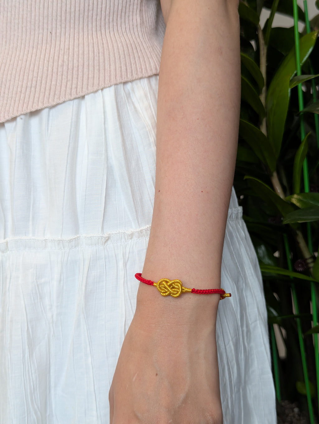 ORIENTAL VIBE: Hand-Crafted Ping An Knot Red Bracelet | Blessings of Peace & Protection